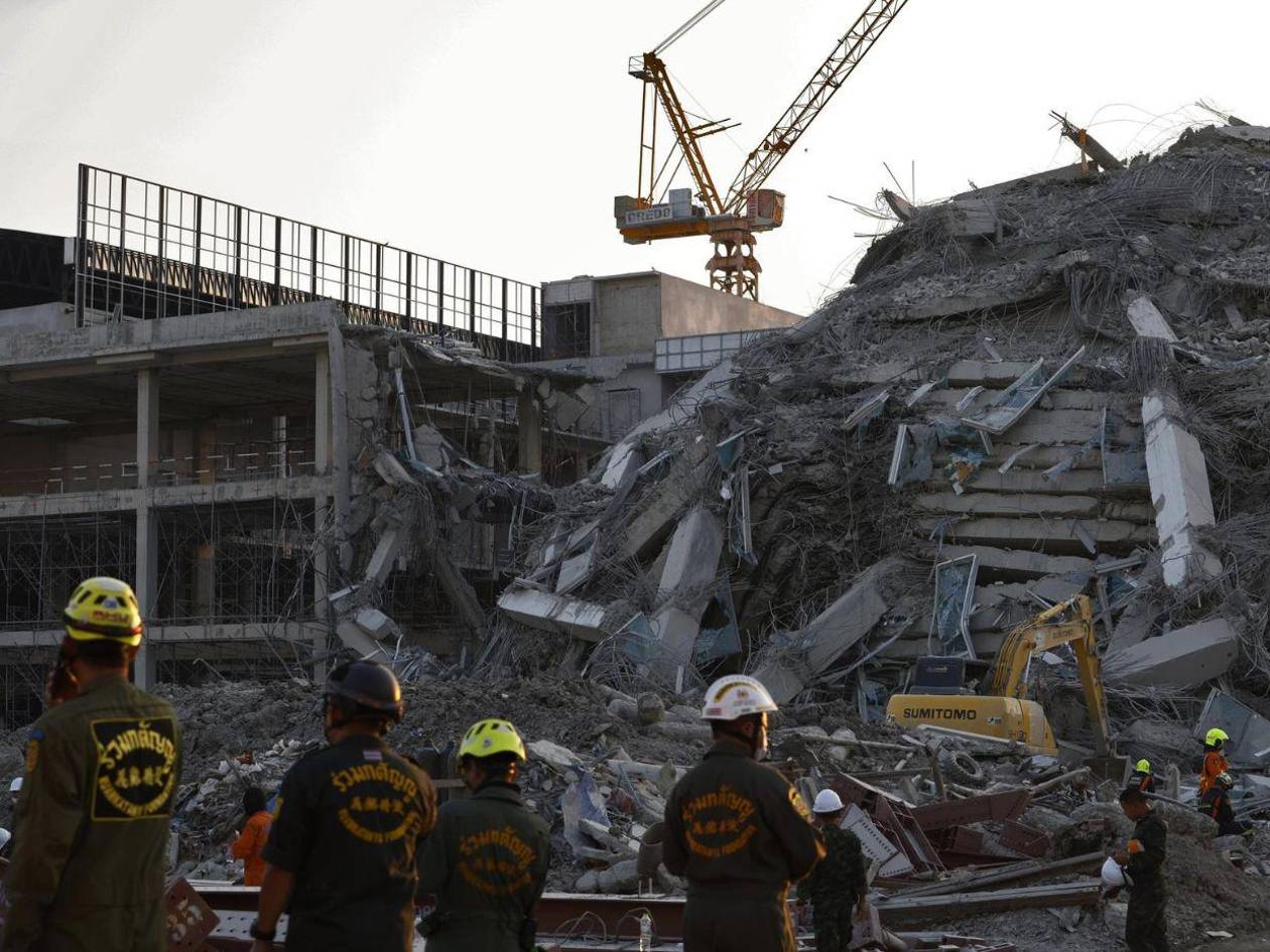 Varios muertos y más de 80 personas atrapadas en un edificio en Bangkok tras terremoto en Birmania