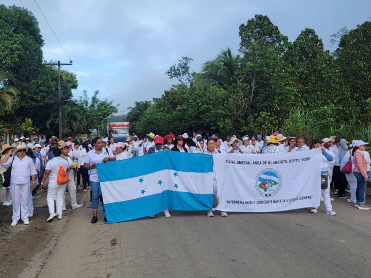 Carla Paredes tilda de extorsionadoras a las enfermeras auxiliares