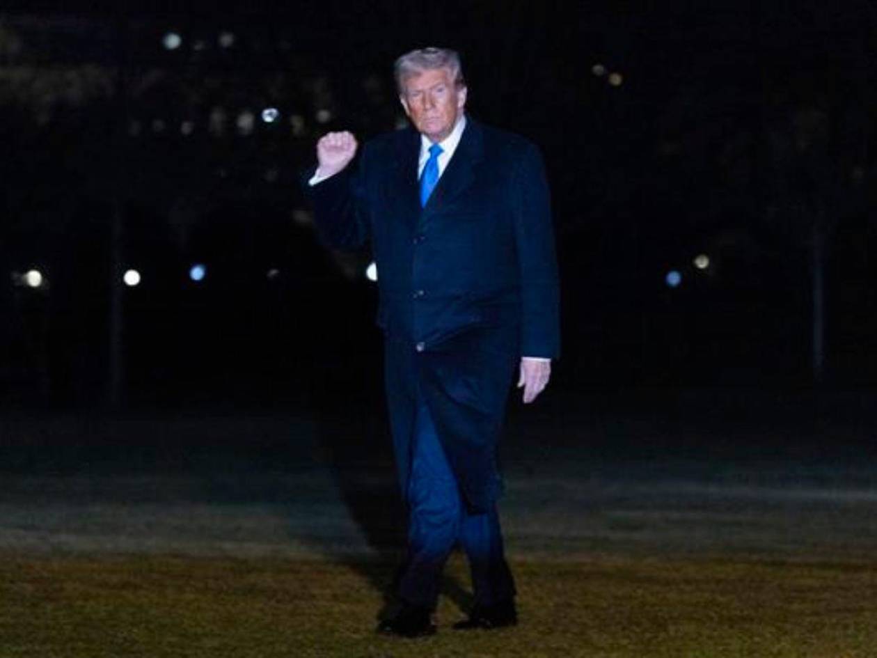 Trump prevé un “periodo de transición” económica en Estados Unidos