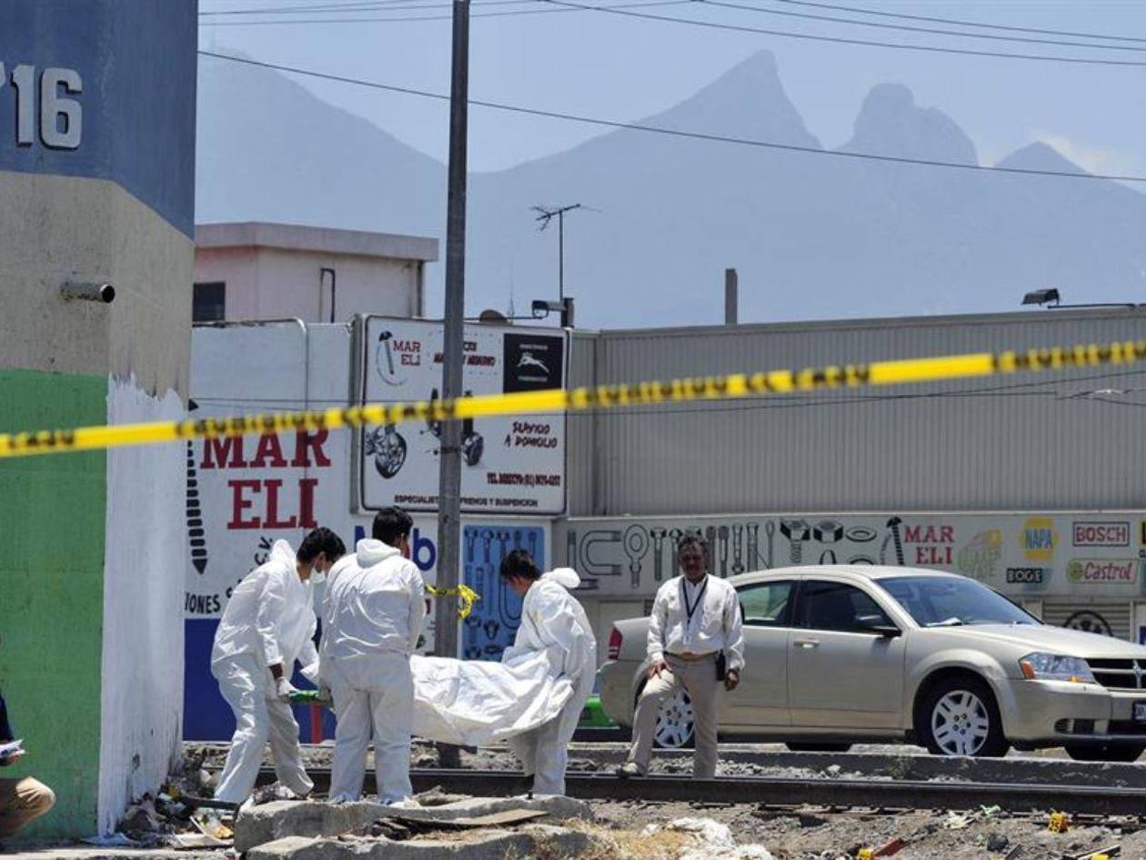 Policía de Nuevo León, México, mata a ocho presuntos criminales