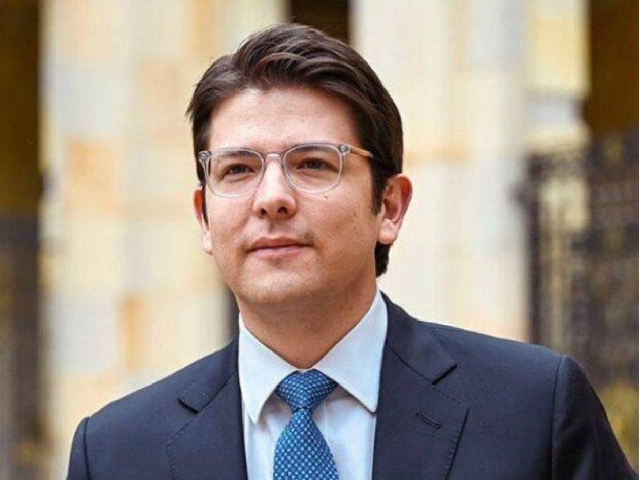 Interpol emite alerta roja a posible culpable del atentado a Miguel Turbay