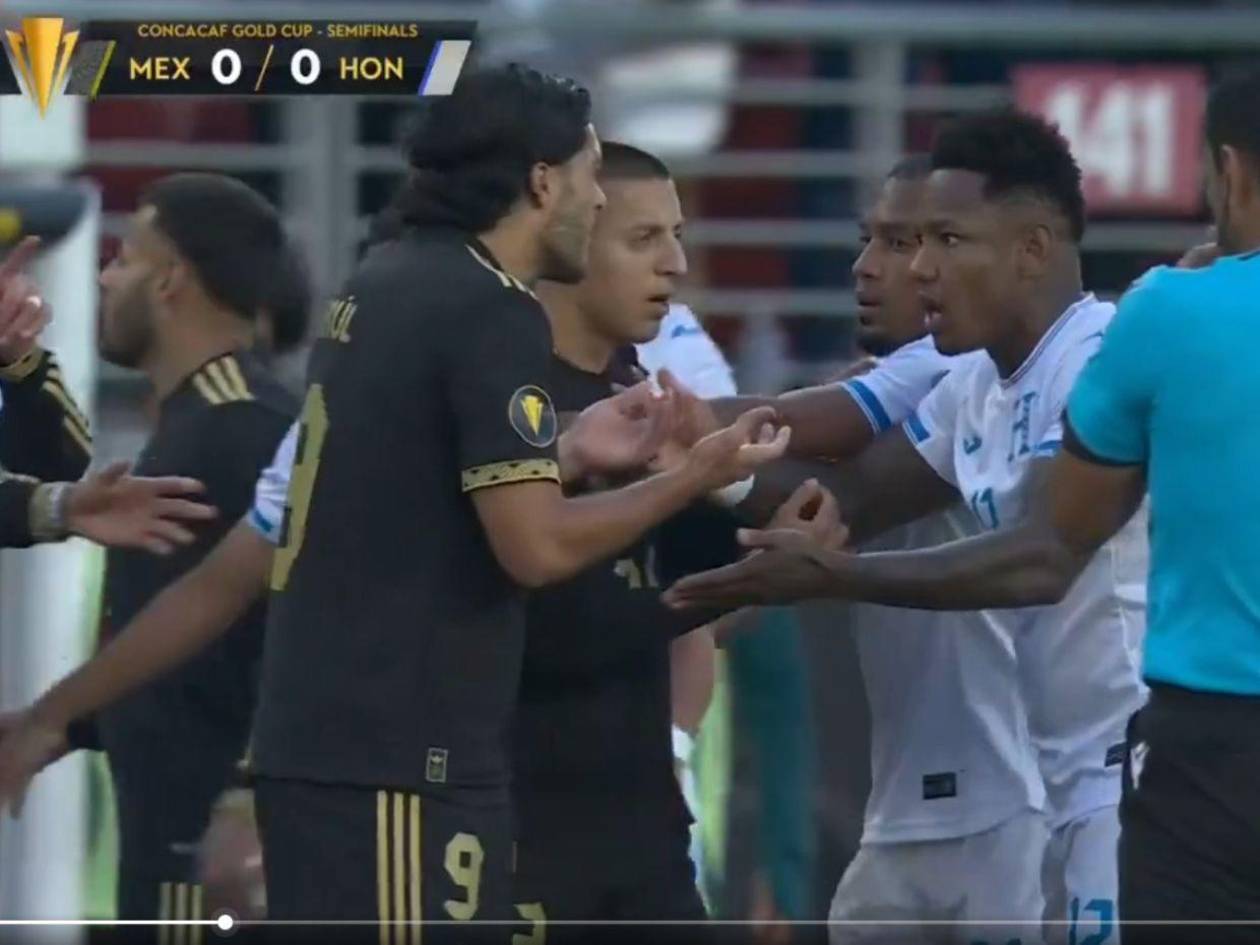 Así fue el zafarrancho entre Romell Quioto y Memo Ochoa en el Honduras vs México