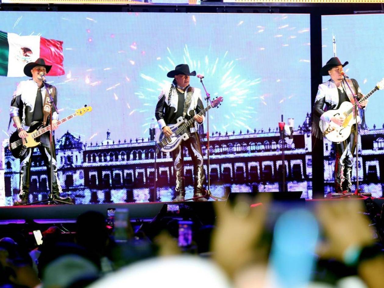 Con sombreros y Zapatos de tacón, Tegucigalpa se rindió al Tequilazo de Bronco