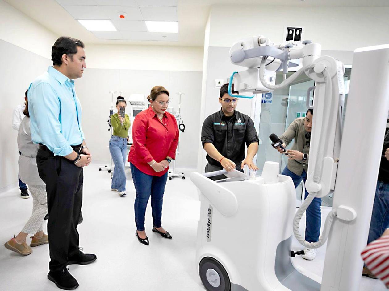 Presidenta visita la nueva sala neonatal y hogar infantil del hospital de La Paz