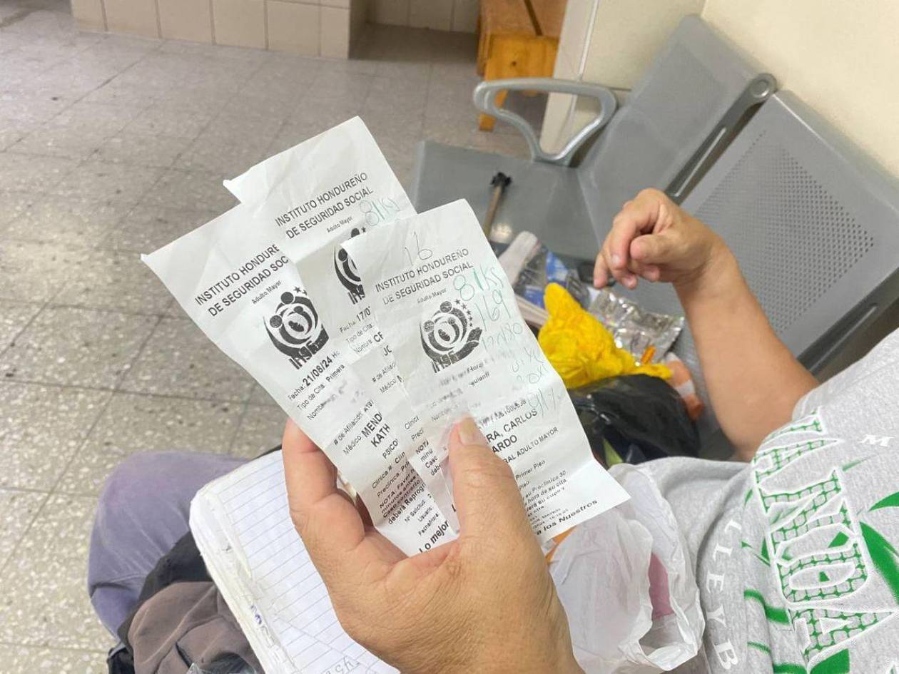 Hondureños con cáncer pelean con la espera mortal de sus medicinas en el IHSS