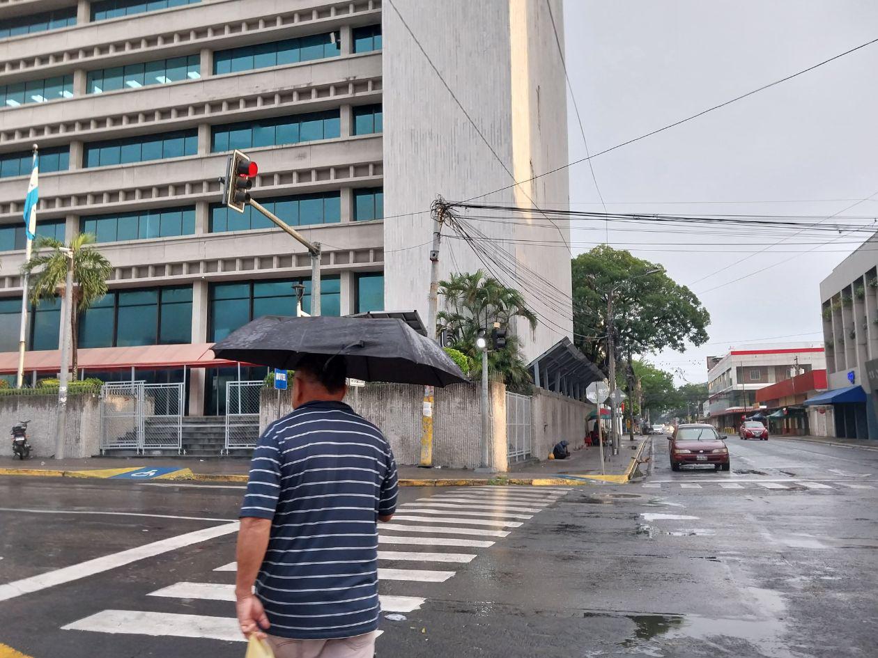 Lluvias eléctricas afectarán gran parte del país el jueves 24 de julio