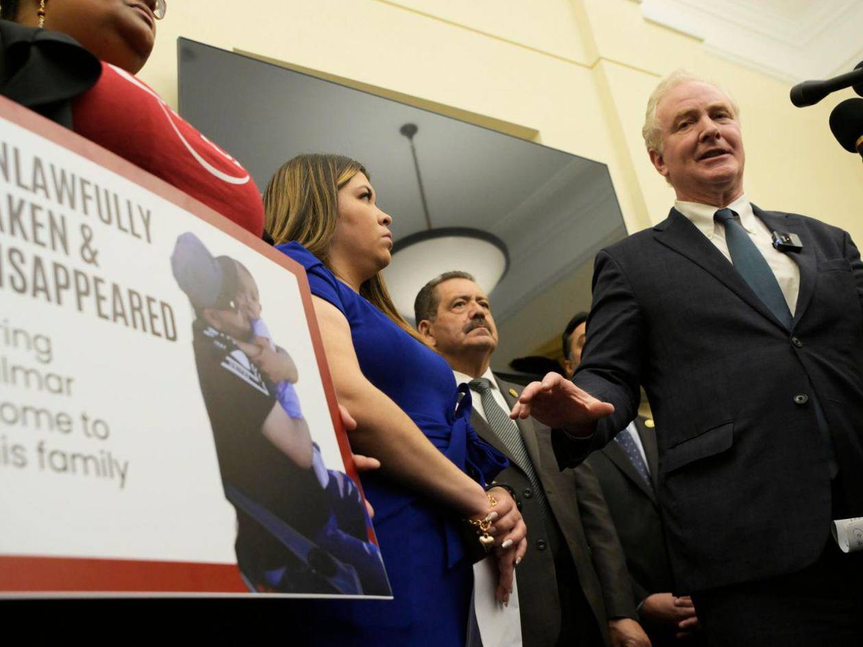 Demócratas viajarán a El Salvador para pedir liberación de migrante deportado por error