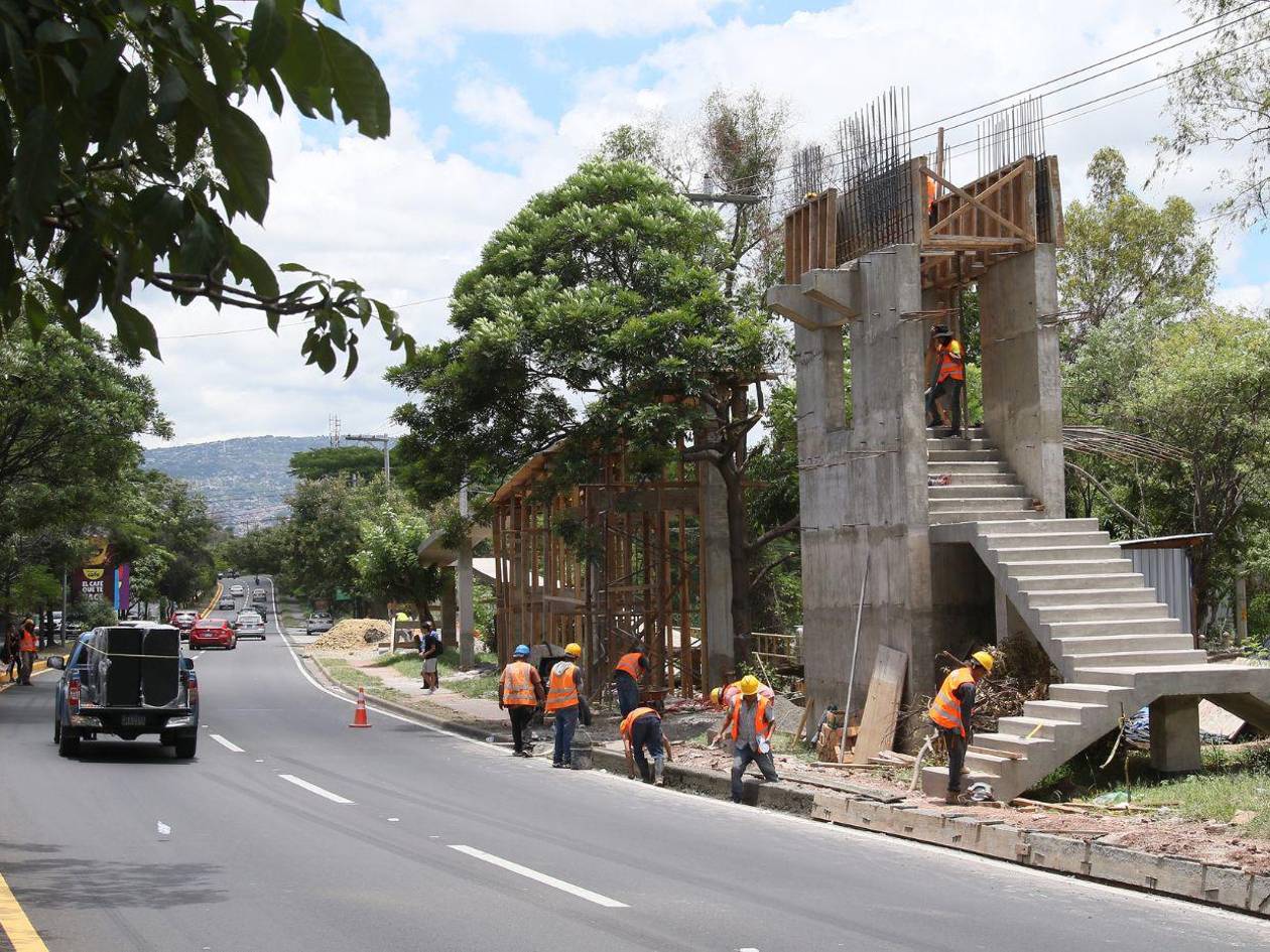 Puente peatonal frente a la Teletón estará listo en octubre, asegura Alcaldía