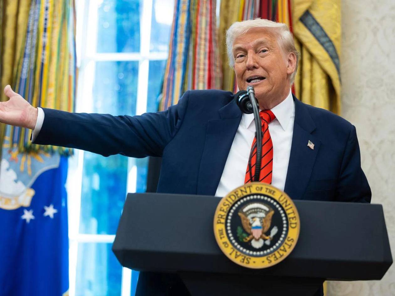 Empresas extranjeras podrán traer a sus empleados a EE UU temporalmente, afirma Trump