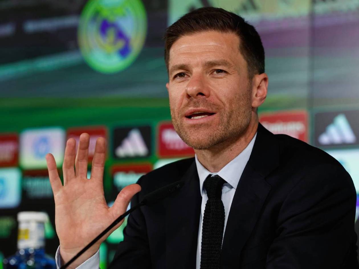 Xabi Alonso pide continuidad de dos jugadores en presentación como nuevo DT de Real Madrid