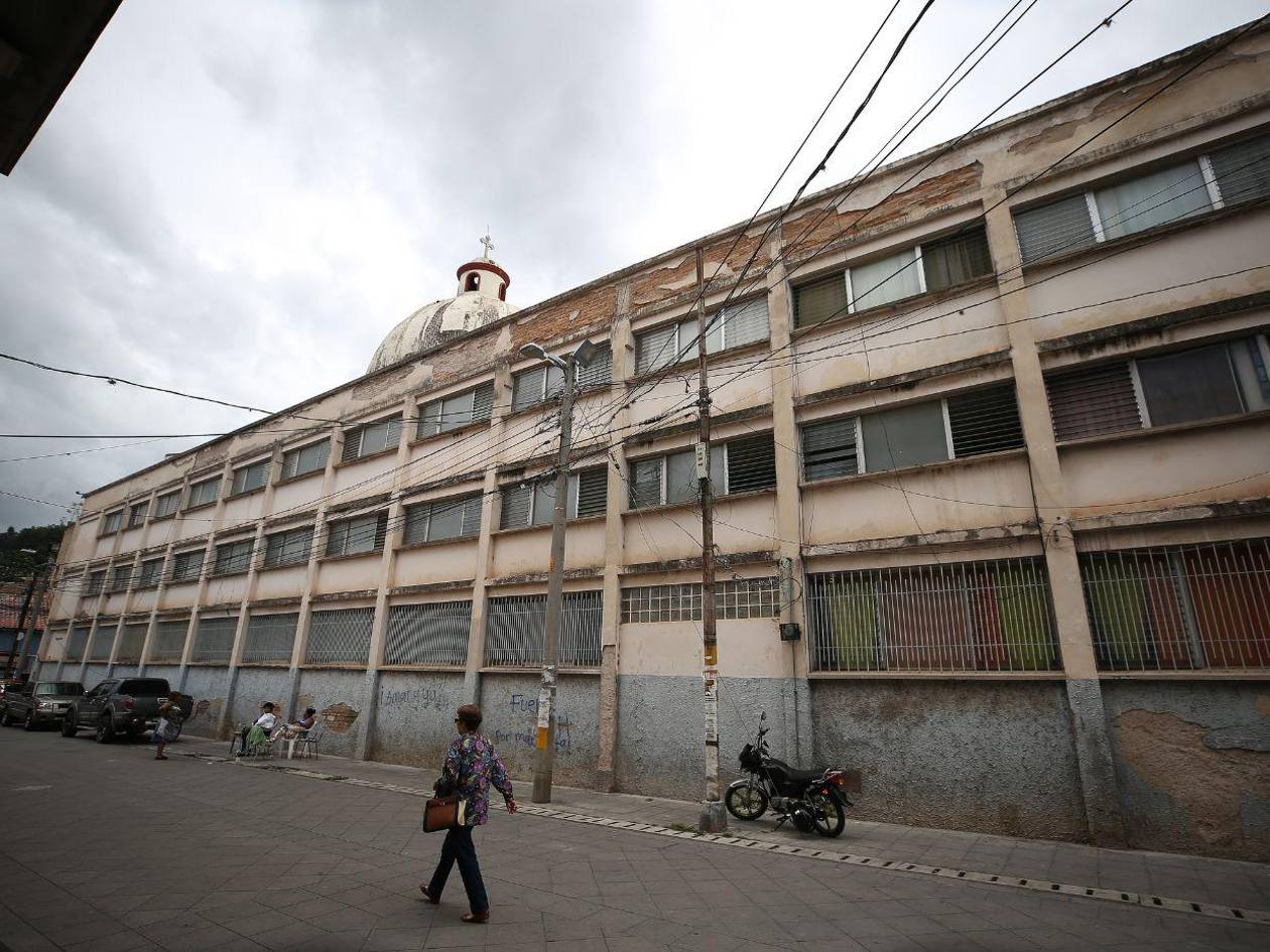 Alcaldía respalda restauración de la iglesia Los Dolores de Tegucigalpa