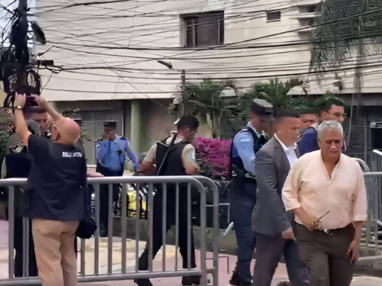 Despachan empleados del Congreso Nacional para fumigar ¿Otra vez?