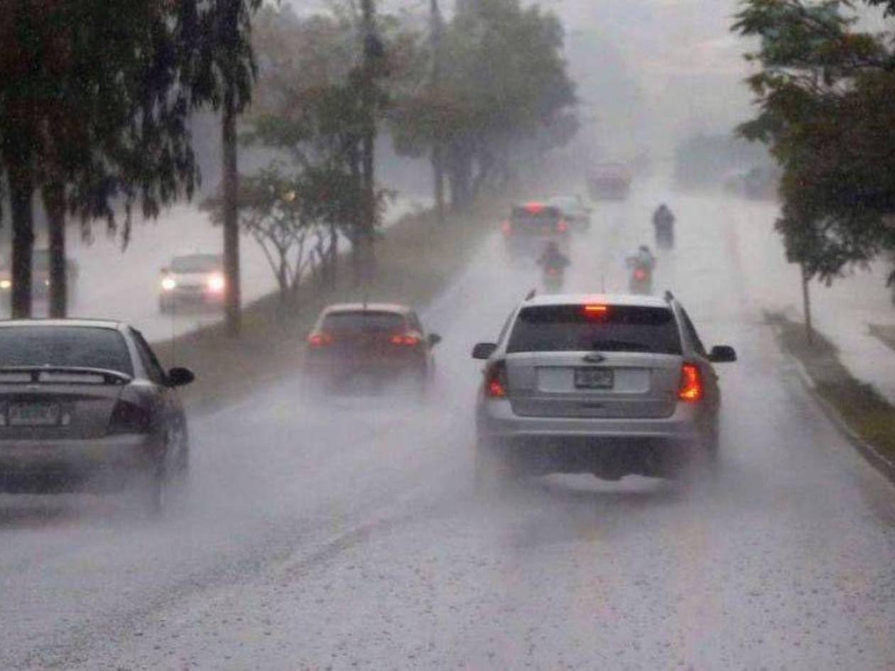 Continúan los pronósticos de lluvias para el Distrito Central