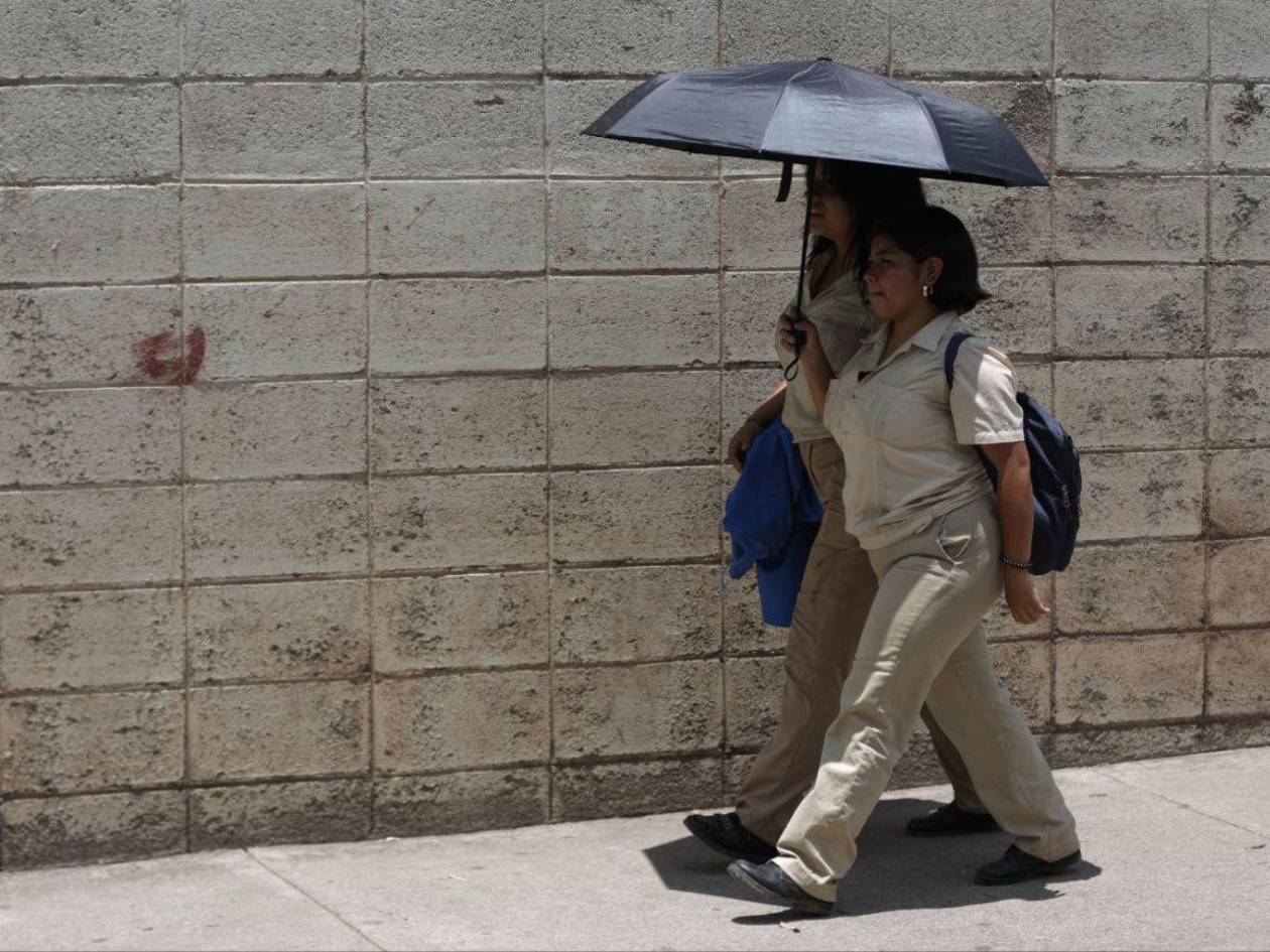 Altas temperaturas arroparán la mayor parte del país este lunes