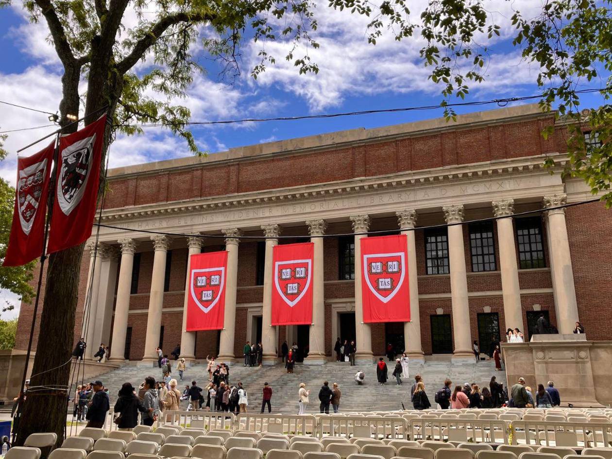 Trump pretende cancelar todos los fondos a la Universidad de Harvard