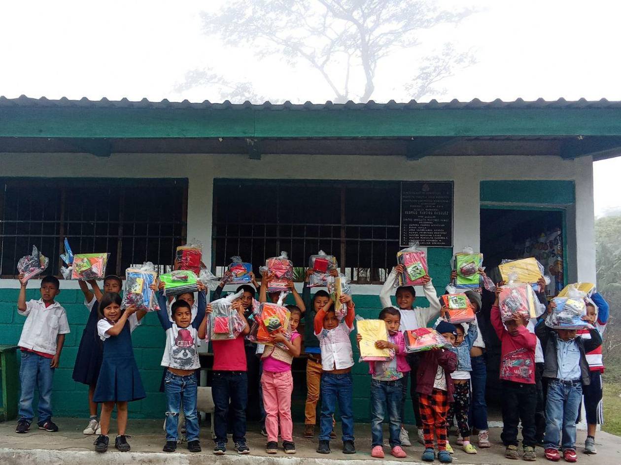 Maratón del Saber ilumina rostros en Agua Escondida, Lepaterique