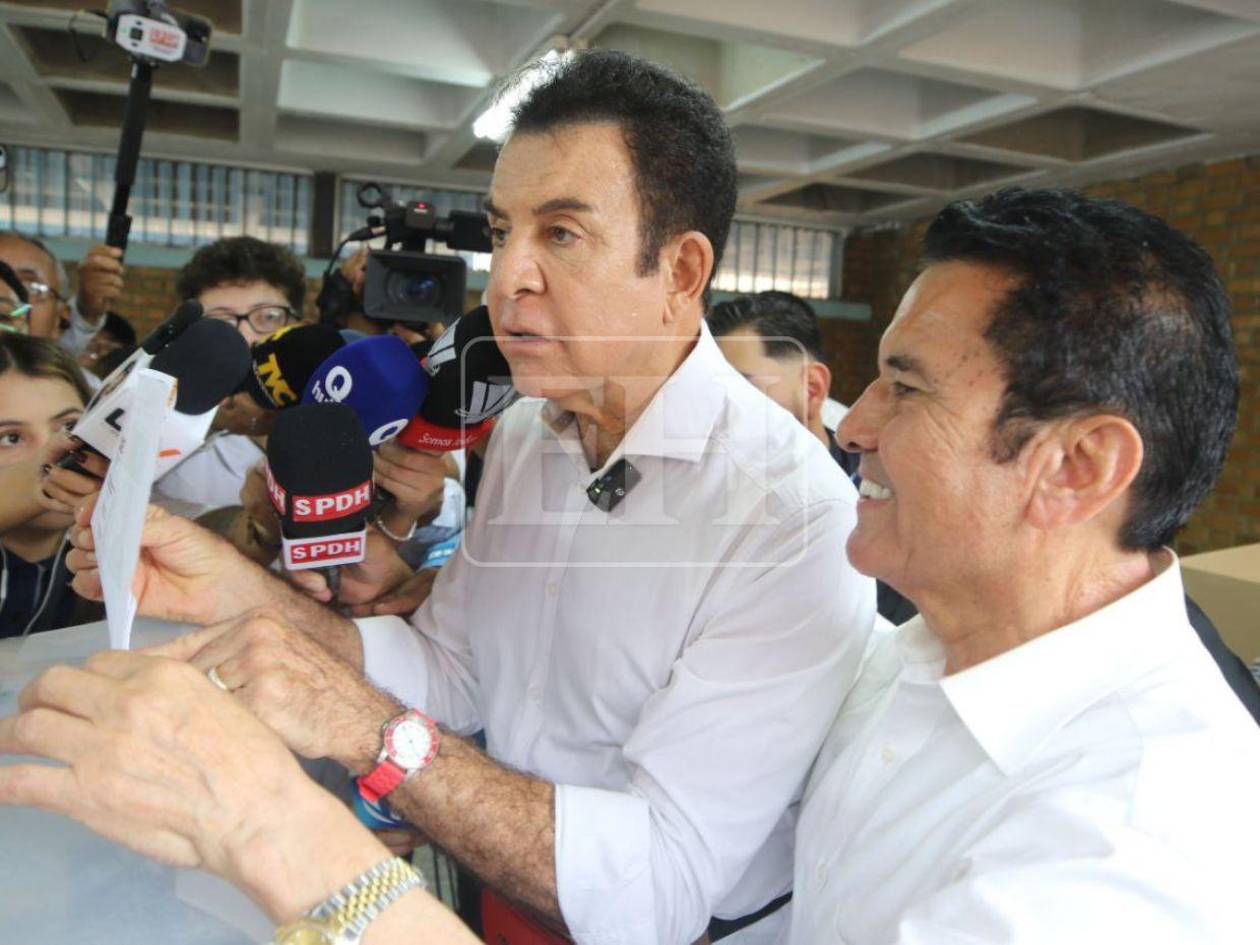 Que Dios cuide la voluntad del pueblo: Salvador Nasralla se pronuncia tras inicio del escrutinio