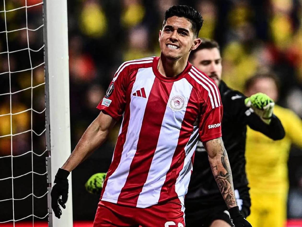 Con el hondureño Luis Palma en la cancha, Olympiacos quedó eliminado de Europa League