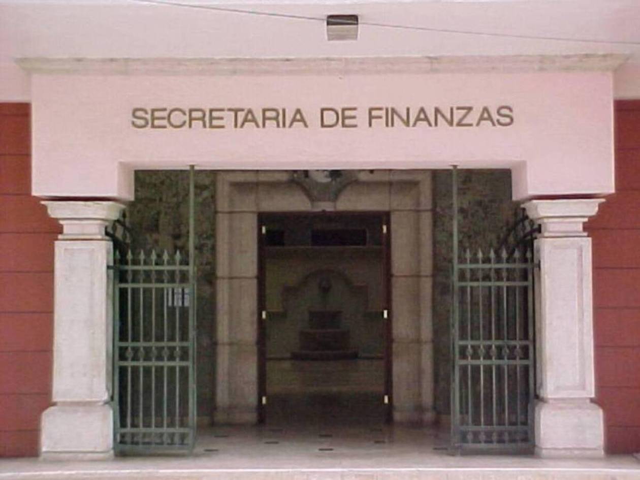 Finanzas sigue suscribiendo nuevos endeudamientos por $179.9 millones