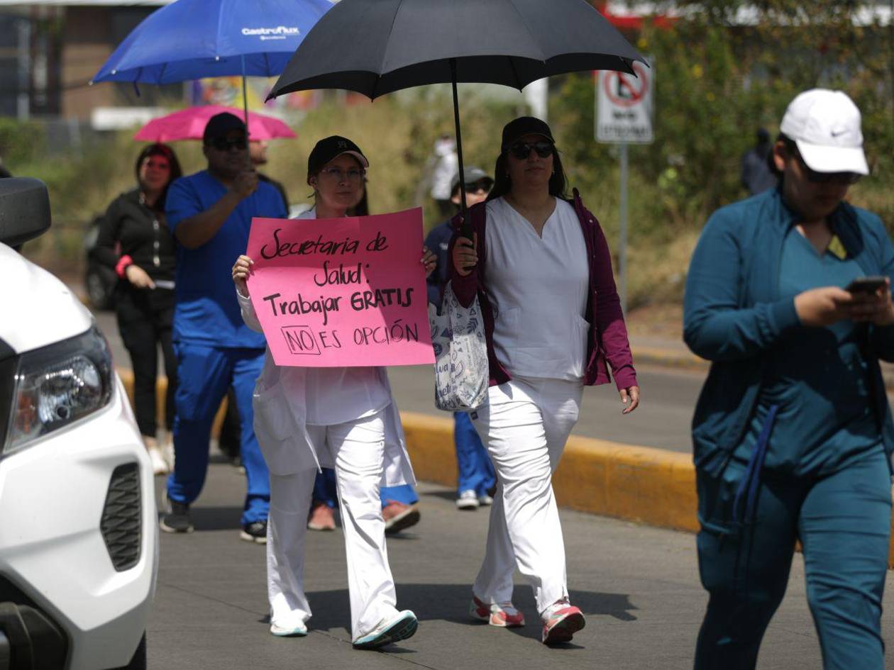 Médicos por contrato e interinos amenazan con protestas por incumplimiento de la Sesal