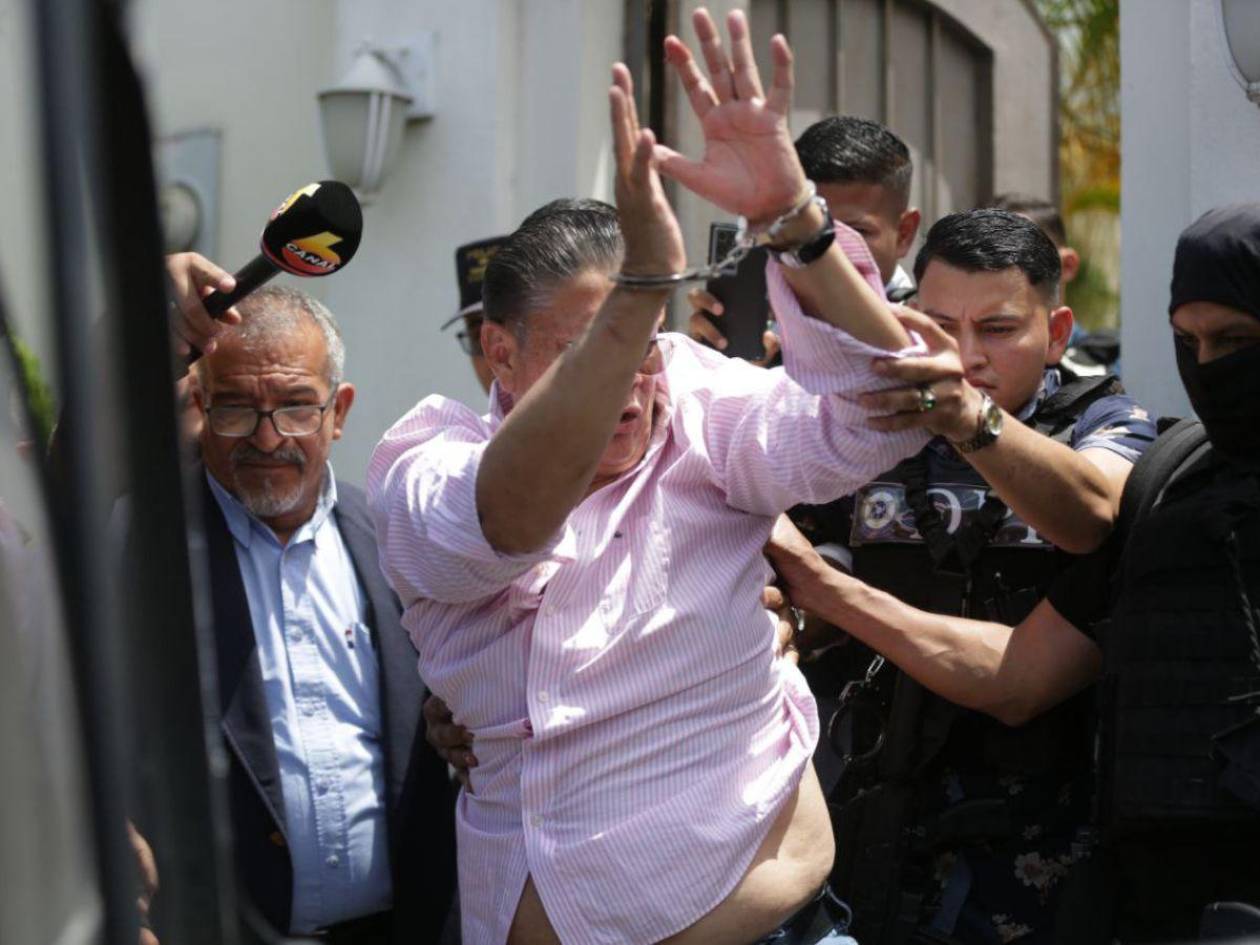 ¿Por qué fue capturado el periodista Esdras Amado López?
