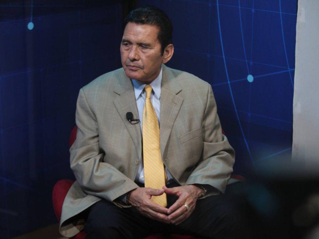 Eliseo Castro presenta su plan para ordenar la capital con honestidad y enfoque juvenil