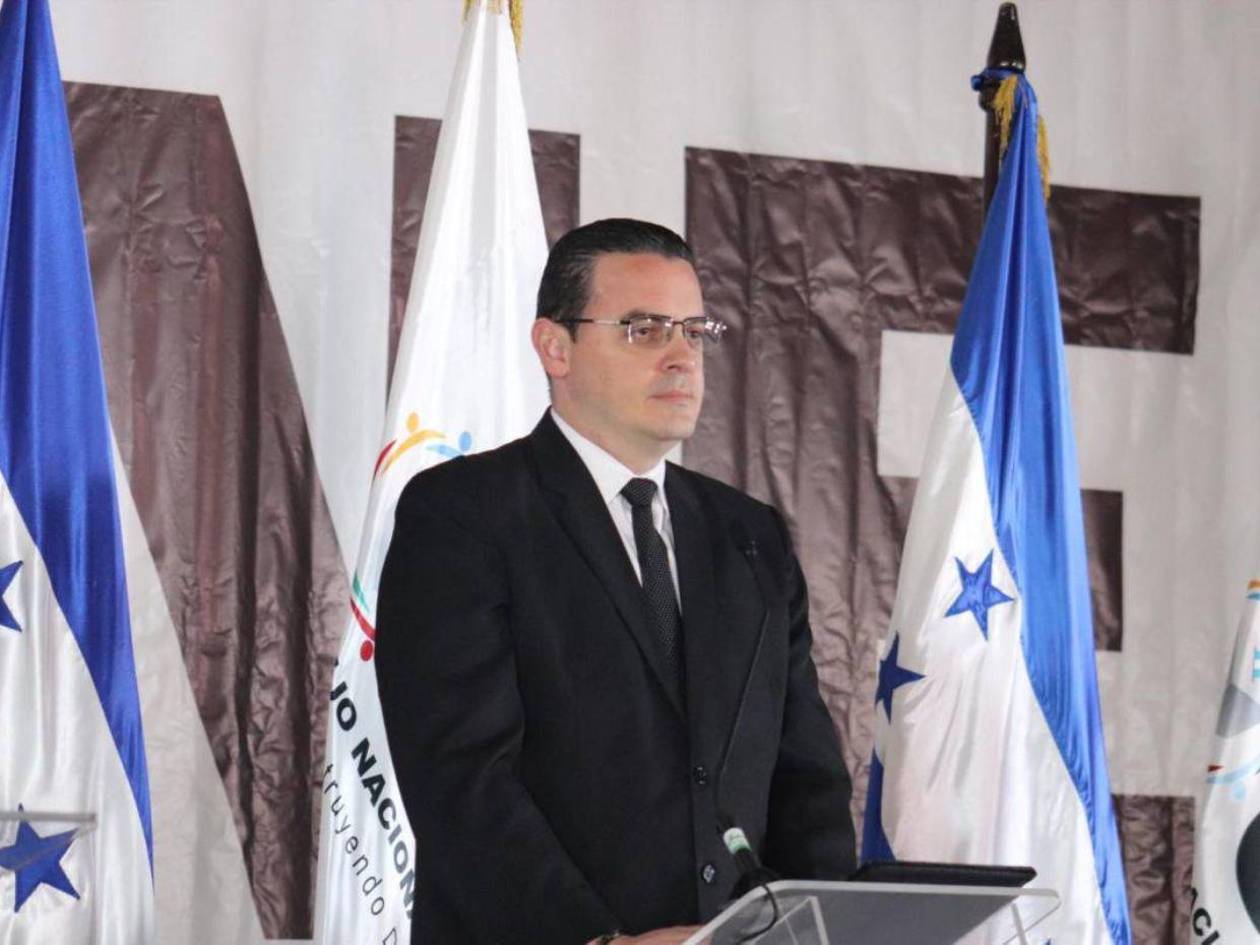 Exconsejero del CNE: Nunca se había dado por las FF AA este tipo de solicitudes