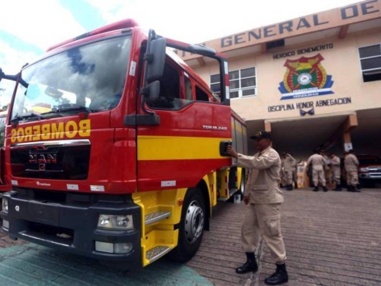 Bomberos reciben más de 100 falsas alarmas de emergencia cada año