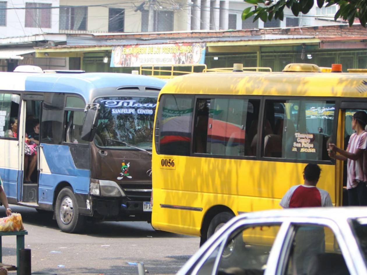 Usuarios del transporte público seguirán pagando 13 lempiras el pasaje
