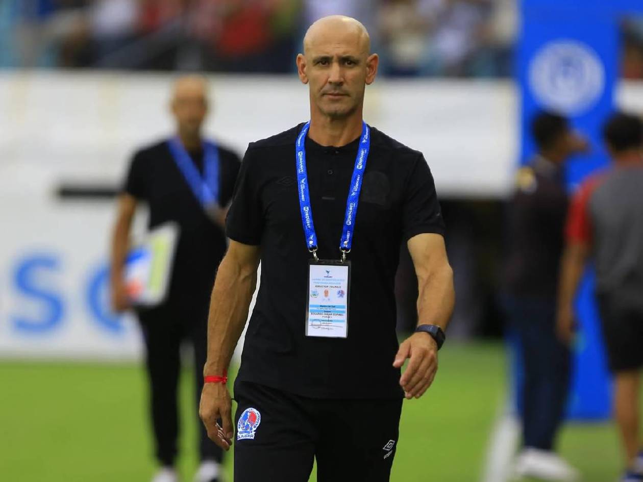 Espinel se pronuncia tras polémico triunfo de Olimpia sobre Génesis y manda duro mensaje a la FFH