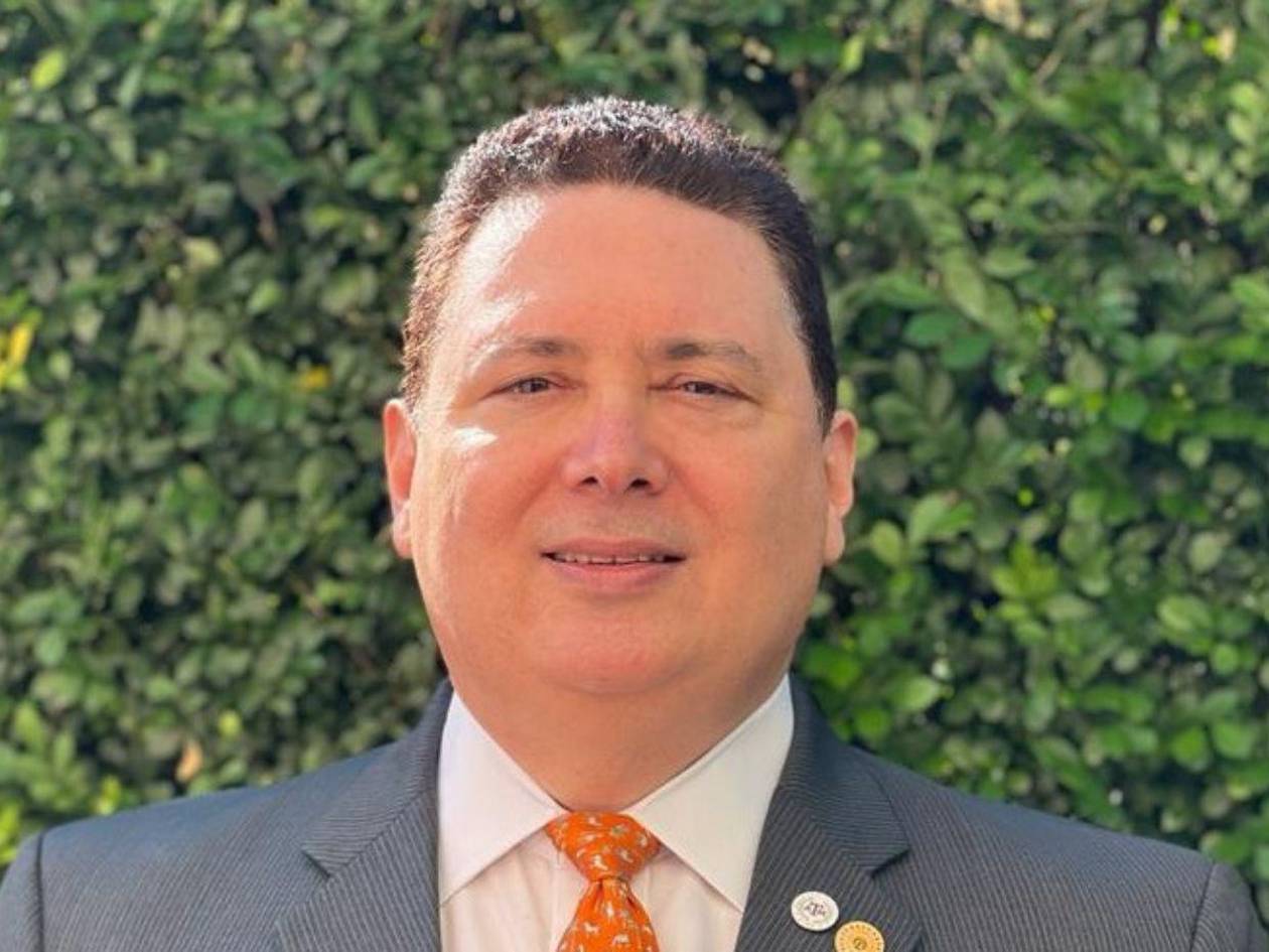 Guillermo Valle denuncia violación de estatutos: PINU ahora es Libre