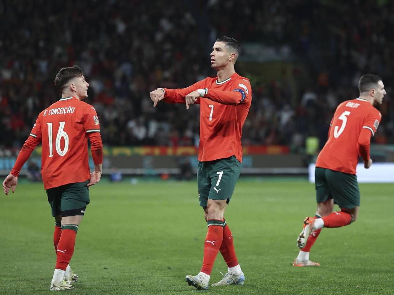Con exhibición de Trincao, la Portugal de Cristiano Ronaldo clasifica a semis en Nations League
