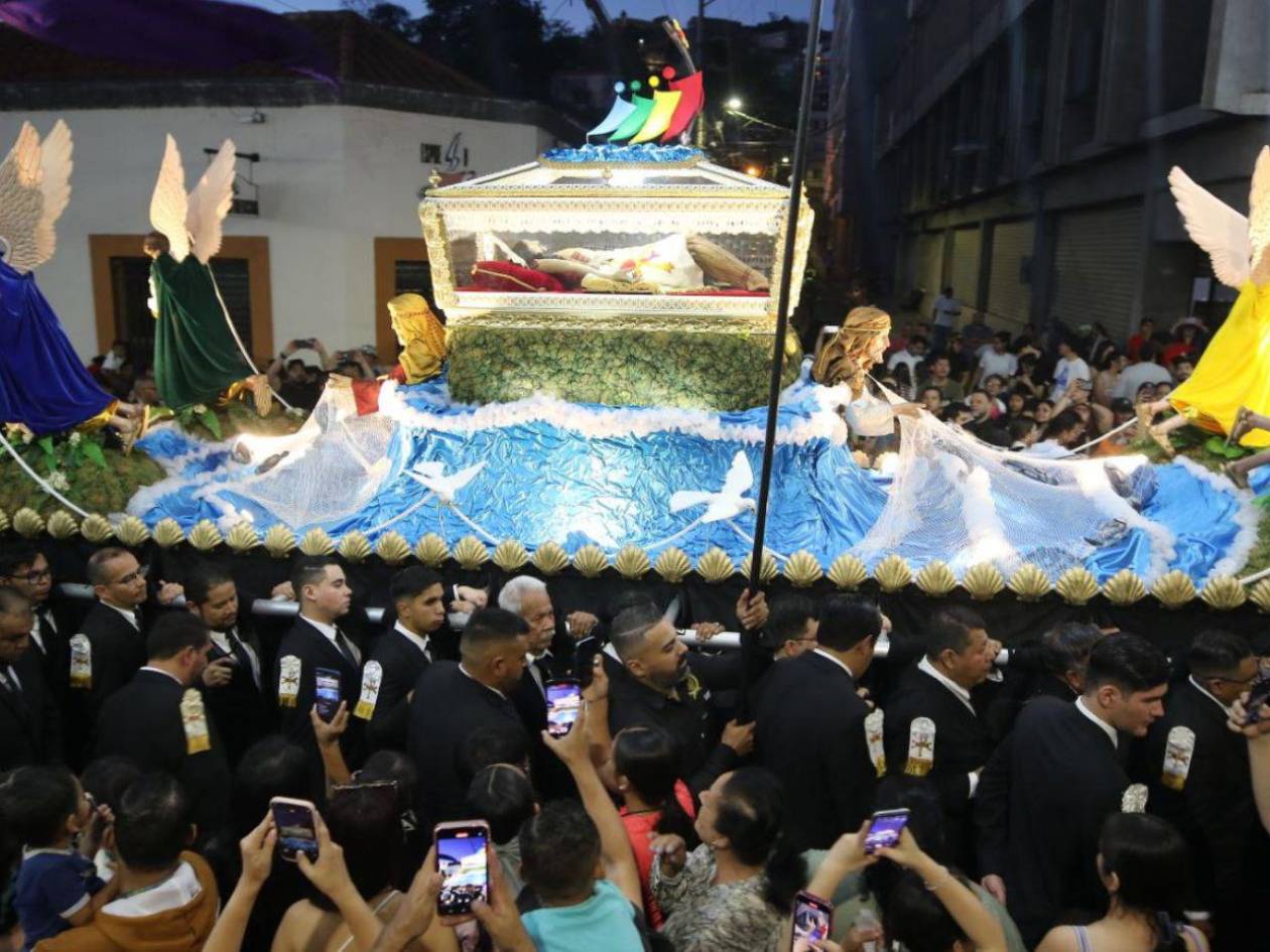 Viernes Santo: sigue en vivo el recorrido de 14 estaciones de Vía Crucis