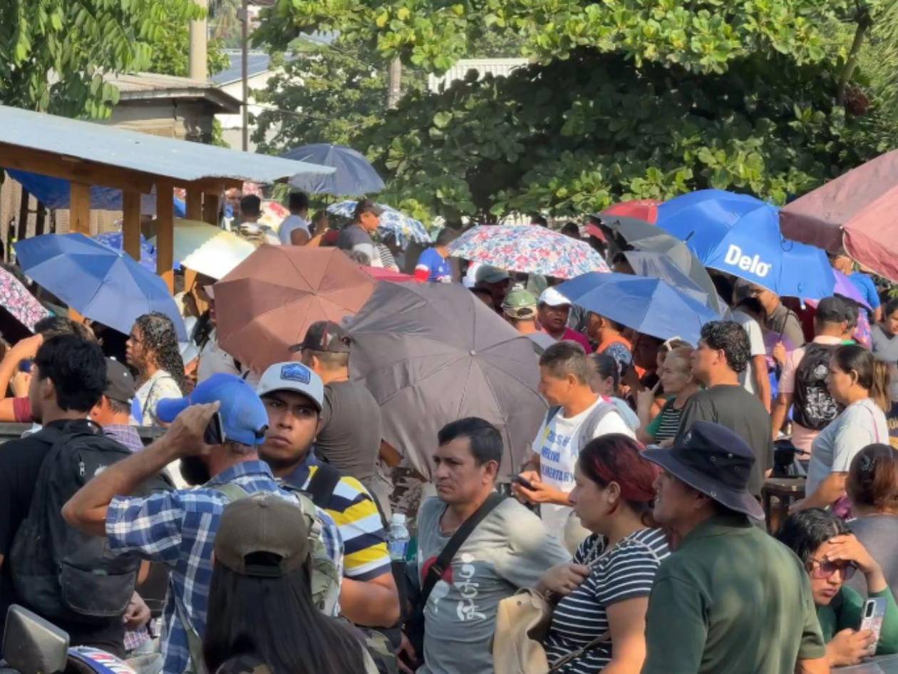 Miles de socios de Koriun llegan a exigir la devolución de su dinero en Choloma