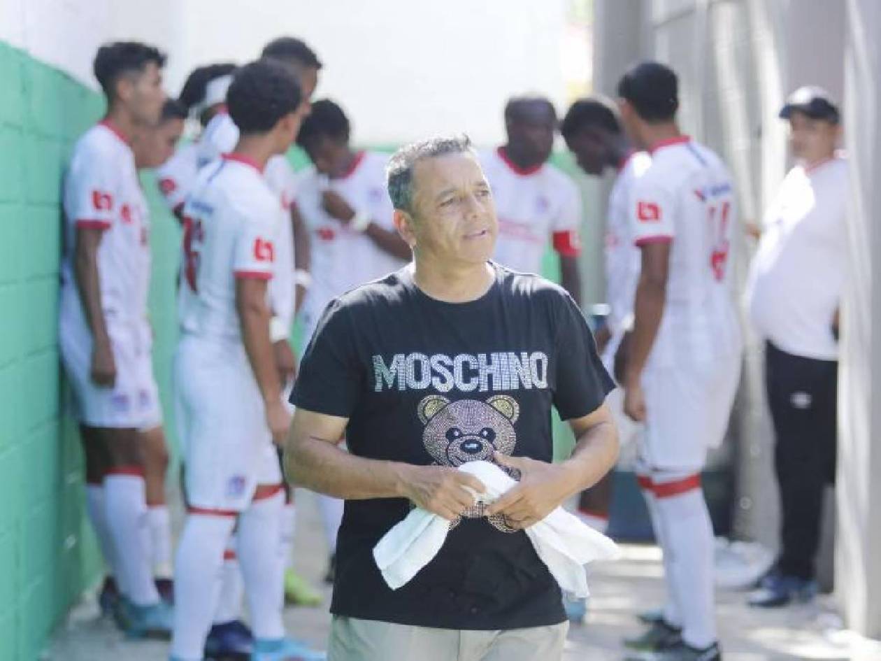 Dani Turcios lanza dardo a la Selección de Honduras: Vienen más a muñequear que a otra cosa