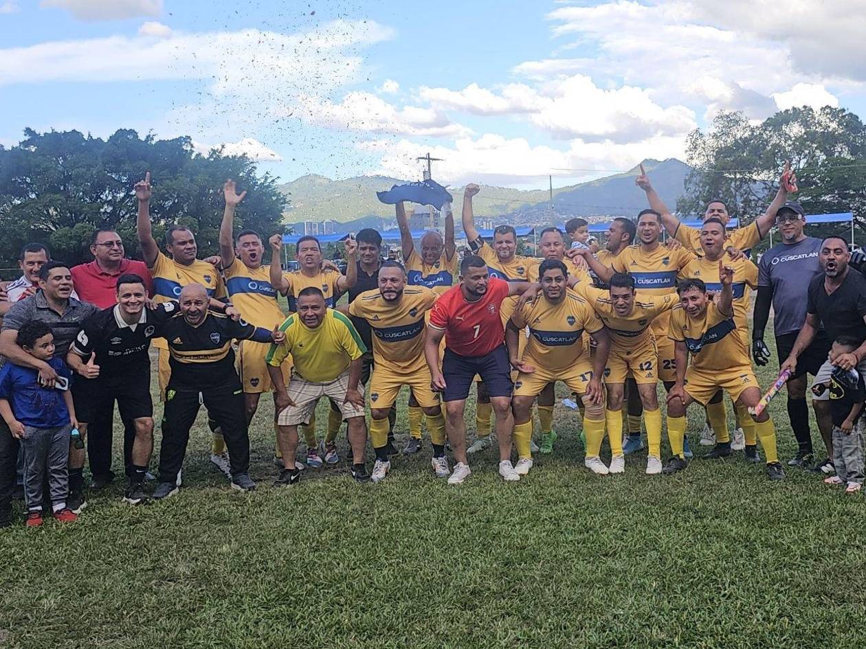 Banco CUSCATLÁN se consagra campeón en la Liga Bancaria de Veteranos