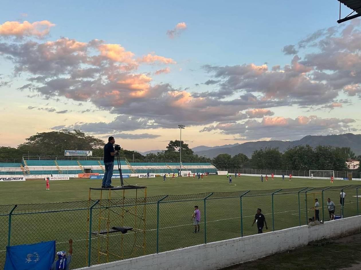 Preocupación por lo que sucedió en partido de Liga Nacional con el poco ingreso de aficionados