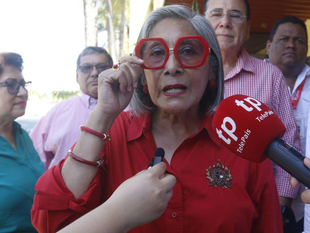 Maribel Espinoza: Votar por Tito significa aplaudir y premiar que JOH dirigirá el país