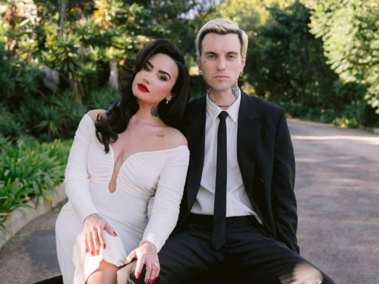 Demi Lovato y Jutes son captados en su paso rumbo al altar