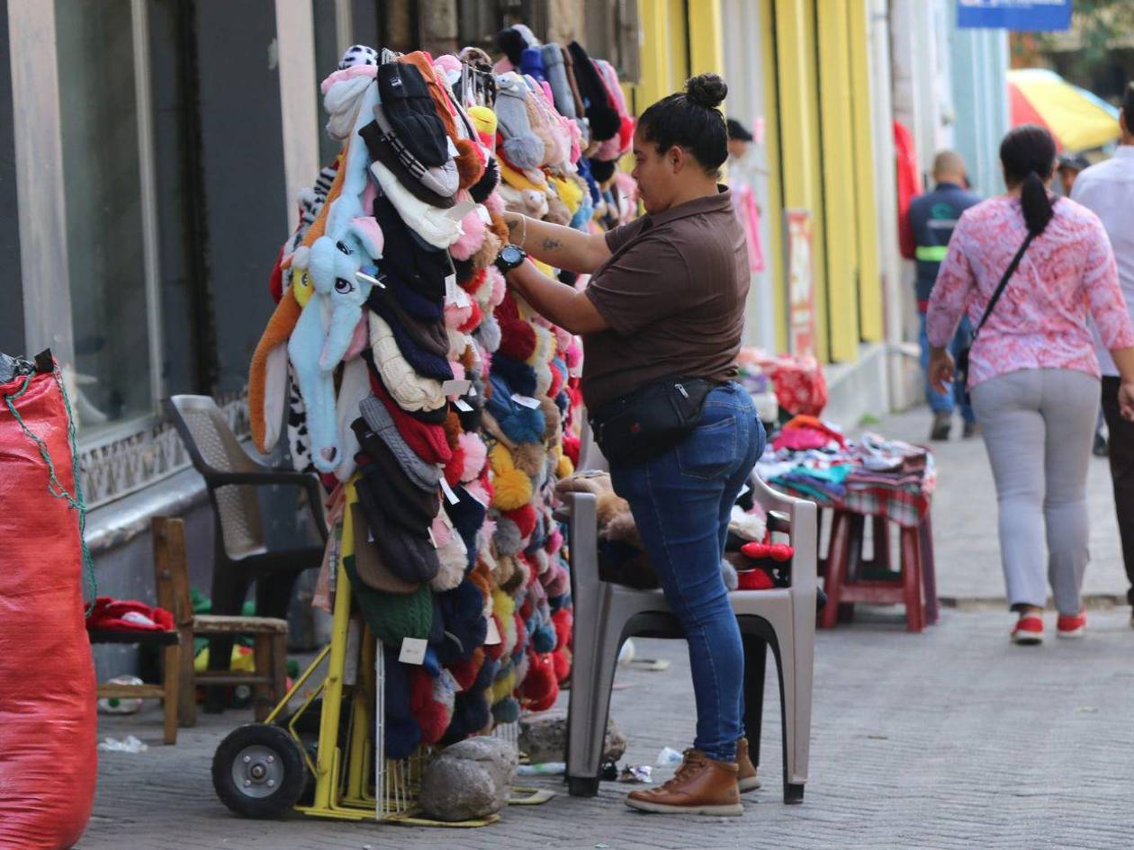 Más de 300 vendedores operarán con autorización en el centro histórico