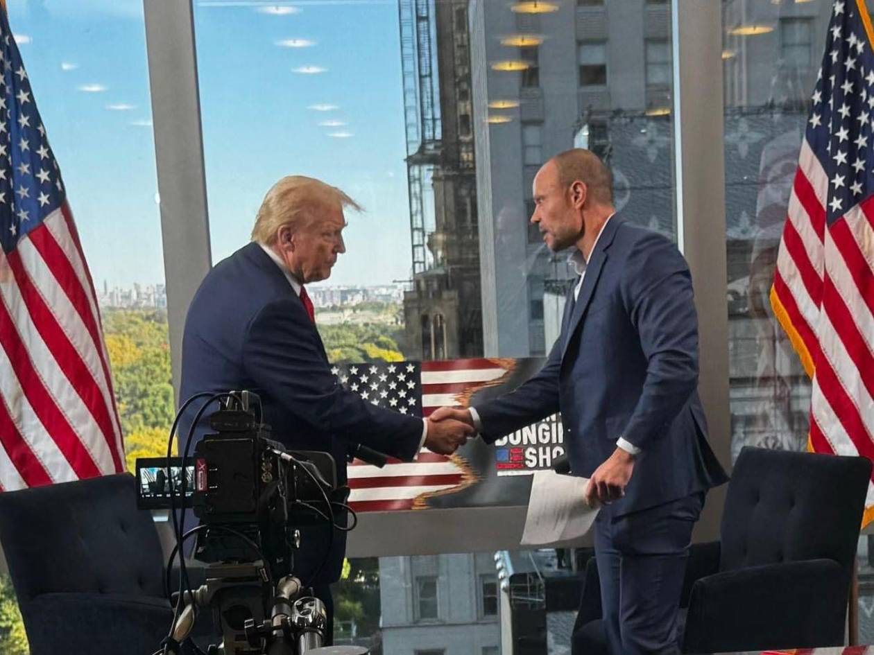 Trump nombra a Dan Bongino como director adjunto del FBI