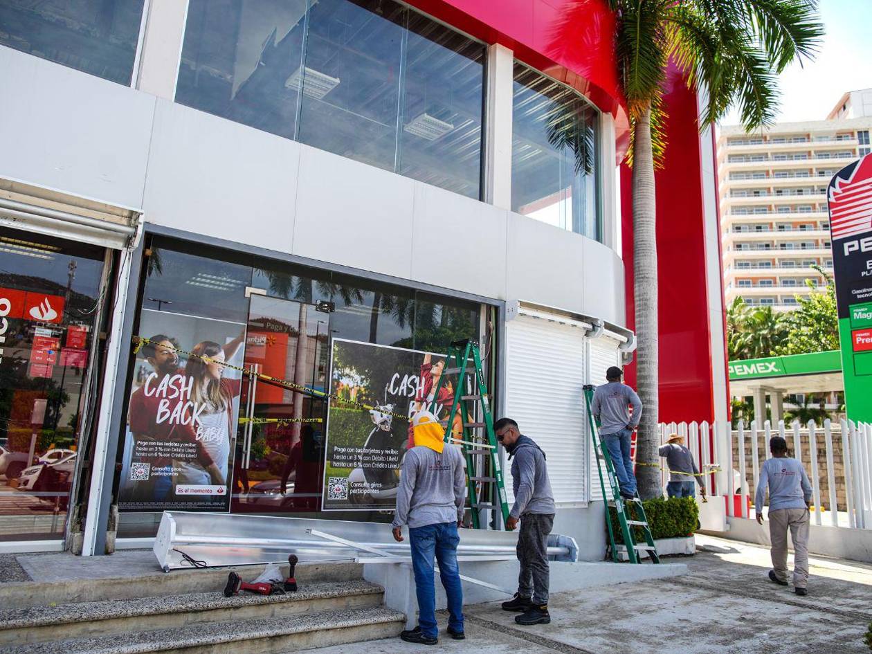 México se prepara ante el embate del huracán Erick