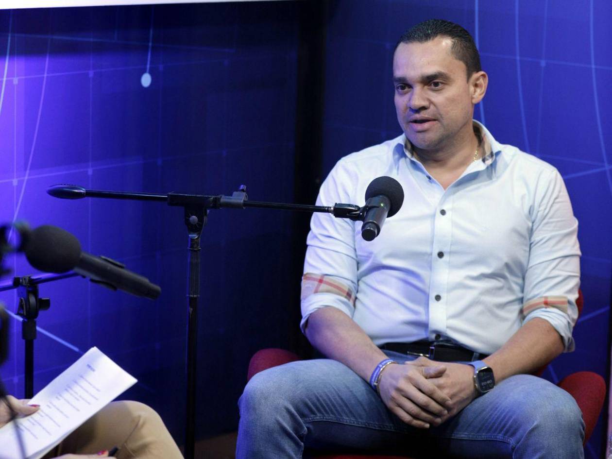 Zambrano cuestiona si Libre firmará la declaratoria del 8 de abril, ¿o volverá a esconderse?