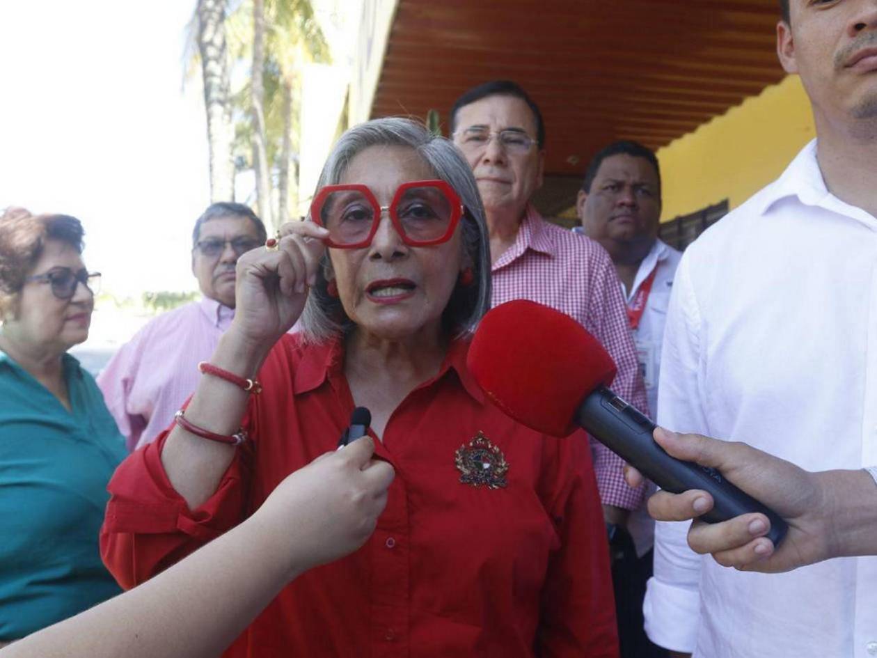 Maribel Espinoza dice que Mel Zelaya tomó el bando de los narcodictadores al apoyar a Maduro