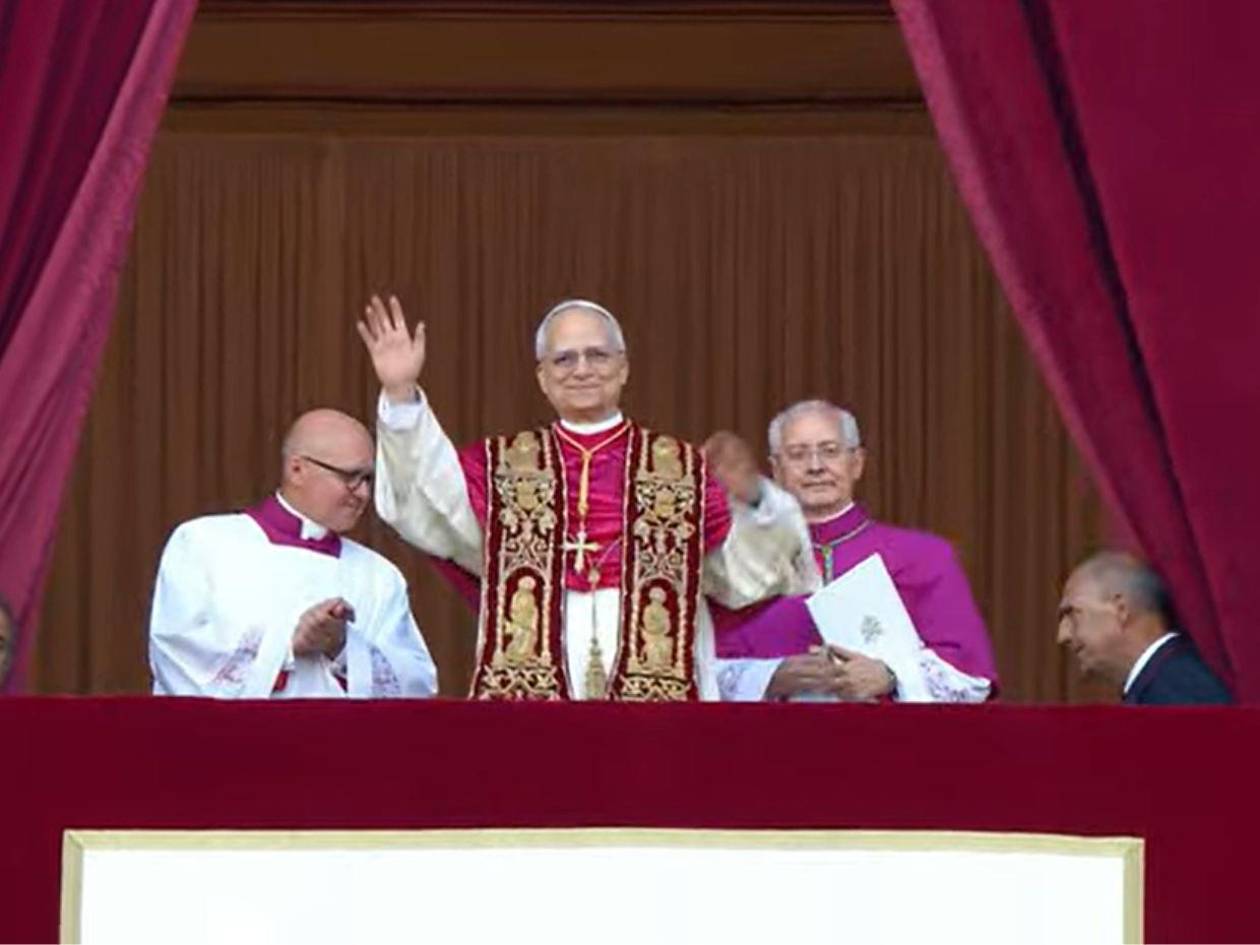 La paz esté con todos ustedes: El saludo del nuevo papa León XIV