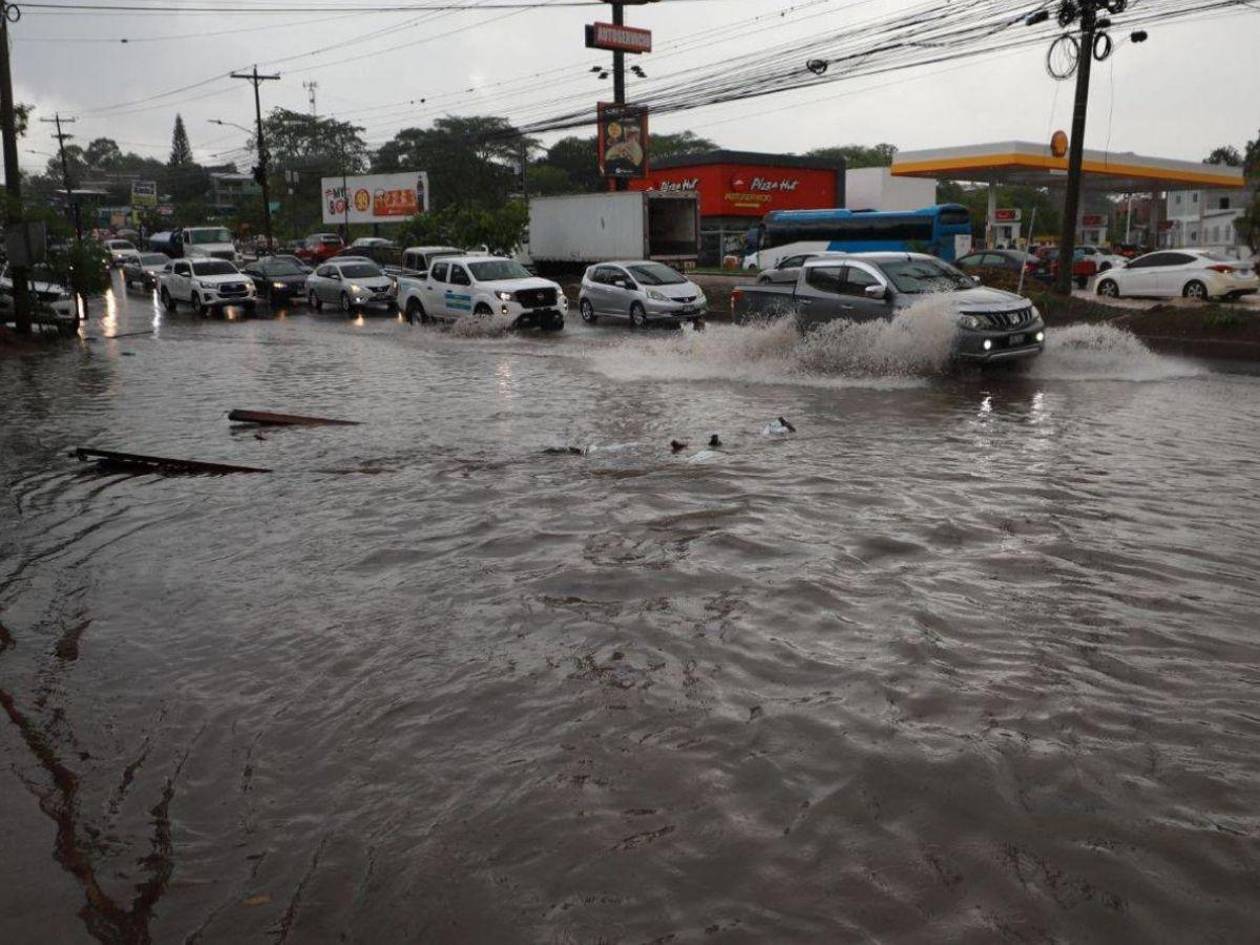 Peligroso octubre para Honduras por ciclones, frente fríos y La Niña
