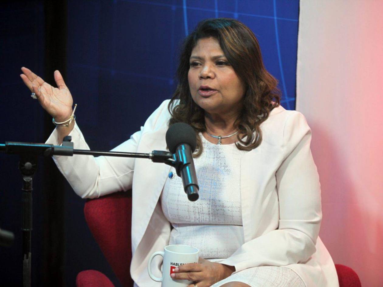 “Hay que descentralizar las municipalidades, porque la comunidad es la única que sabe lo que necesita”: Karla Romero