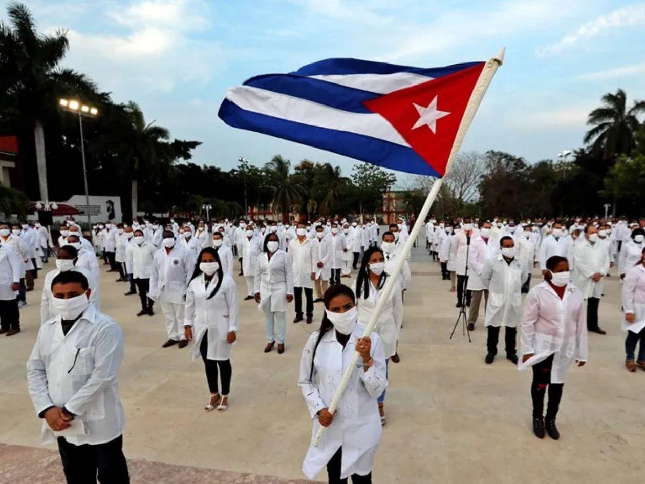 EE UU revoca visas a oficiales centroamericanos que cooperan con misiones médicas cubanas