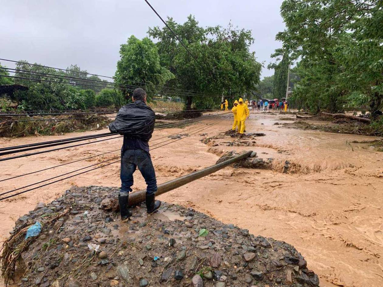 Tormenta Sara en Honduras: 72 horas de impacto con avance lento