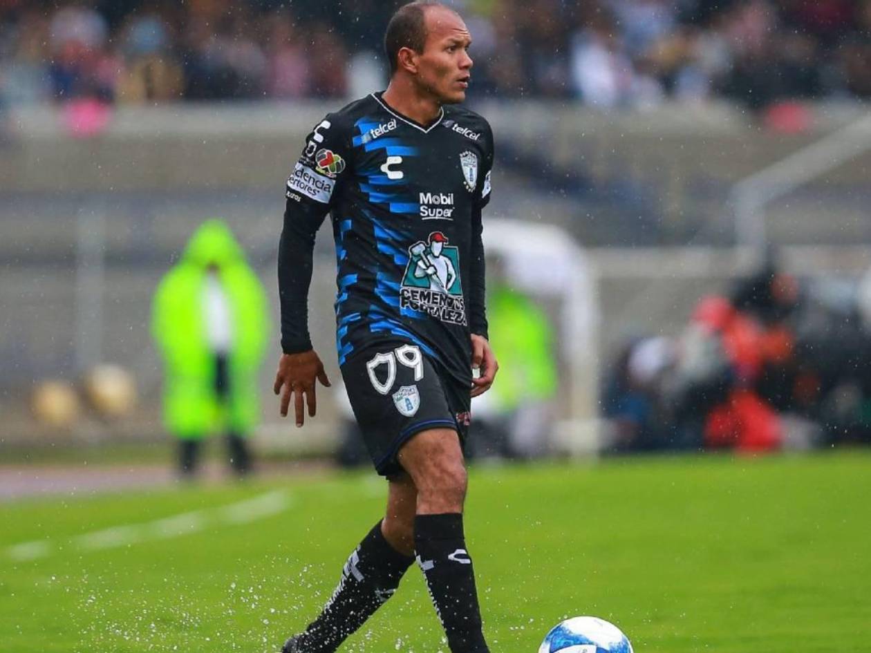 Equipo de Liga Nacional sorprende con fichaje de delantero que jugó en el Pachuca de México